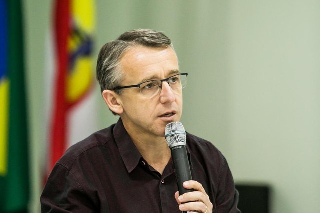 Reunião do CDR em Blumenau sobre a municipalização das rodoviais estaduais Reunião do CDR em Blumenau sobre a municipalização das rodoviais estaduais