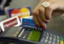 Mudança na cobrança: cartões de crédito vão usar cotação do dólar do dia da compra
