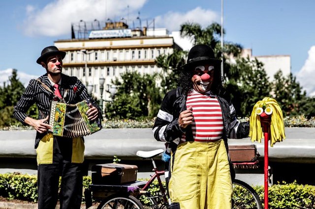 Cena da peça Cadê o Circo Cena da peça Cadê o Circo