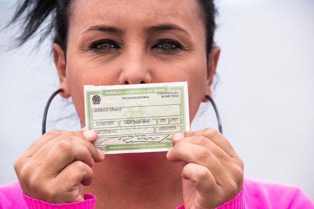 FLORIANOPOLIS, SC, BRASIL, 16.04.2018: Jessica Cravo adicionou o nome social no titulo de eleitorIndexador: Diorgenes Pandini FLORIANOPOLIS, SC, BRASIL, 16.04.2018: Jessica Cravo adicionou o nome social no titulo de eleitorIndexador: Diorgenes Pandini