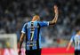 Corinthians faz nova proposta por Luan e oferece Clayson ao Grêmio como moeda de troca