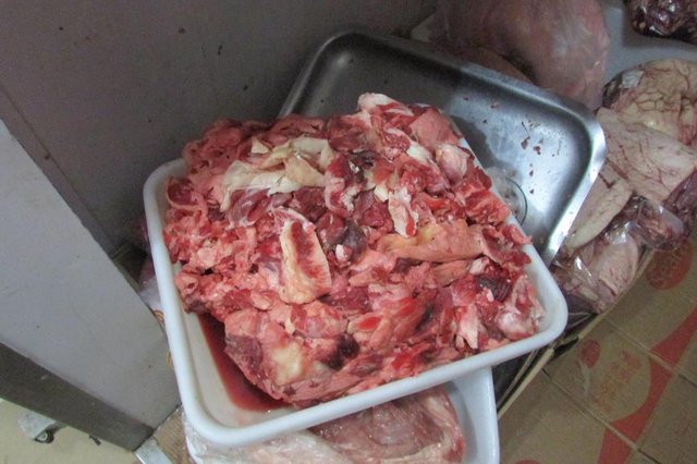 Ministério Público faz operação para retirar de circulação carne estragada Ministério Público faz operação para retirar de circulação carne estragada