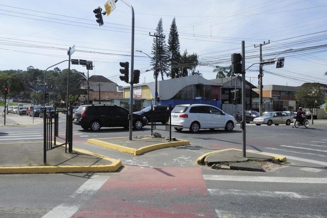 JOINVILLE,SC,BRASIL,30-04-2018.Nova rotatória da Ottokar Doerffel com a rua Gothard Kaesemodel.(Foto:Salmo Duarte/A Notícia)Indexador: Maykon Lammerhirt JOINVILLE,SC,BRASIL,30-04-2018.Nova rotatória da Ottokar Doerffel com a rua Gothard Kaesemodel.(Foto:Salmo Duarte/A Notícia)Indexador: Maykon Lammerhirt