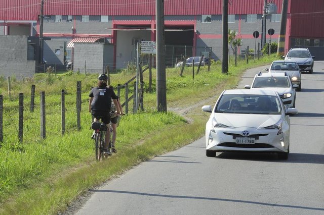 JOINVILLE,SC,BRASIL,26-04-2018.Estudantes da UFSC reclamam falta de estrutura da rua Dona Francisca.(Foto:Salmo Duarte/A Notícia)Indexador: Maykon Lammerhirt JOINVILLE,SC,BRASIL,26-04-2018.Estudantes da UFSC reclamam falta de estrutura da rua Dona Francisca.(Foto:Salmo Duarte/A Notícia)Indexador: Maykon Lammerhirt