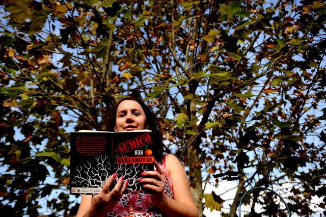 CAXIAS DO SUL, RS, BRASIL 02/05/2018Maristela Scheuer Deves lança no sábado, dia 5, o livro infanto-juvenil O Sumiço das Bergamotas.Lucas Amorelli/Agência RBS CAXIAS DO SUL, RS, BRASIL 02/05/2018Maristela Scheuer Deves lança no sábado, dia 5, o livro infanto-juvenil O Sumiço das Bergamotas.Lucas Amorelli/Agência RBS