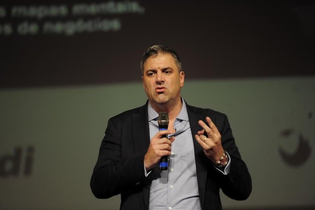 Oliver Cunningham: Sócio na área de Estratégia & Operações em Serviços Financeiros da KPMG.Sessão: Transformação Digital e Novos NegóciosPalestra: Novos mapas mentais, novos modelos de negócios Oliver Cunningham: Sócio na área de Estratégia & Operações em Serviços Financeiros da KPMG.Sessão: Transformação Digital e Novos NegóciosPalestra: Novos mapas mentais, novos modelos de negócios