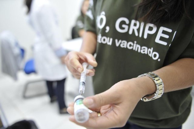 Blumenau - SC - Brasil - 12052018 - Dia D de vacinação contra a gripe nos postos de saúde. Blumenau - SC - Brasil - 12052018 - Dia D de vacinação contra a gripe nos postos de saúde.