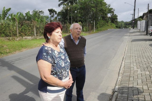 JOINVILLE,SC,BRASIL,14-05-2018.Começa obras na nova rotúla da rua Ottokar Doerffel com rua Marajó.(Foto:Salmo Duarte/A Notícia) JOINVILLE,SC,BRASIL,14-05-2018.Começa obras na nova rotúla da rua Ottokar Doerffel com rua Marajó.(Foto:Salmo Duarte/A Notícia)