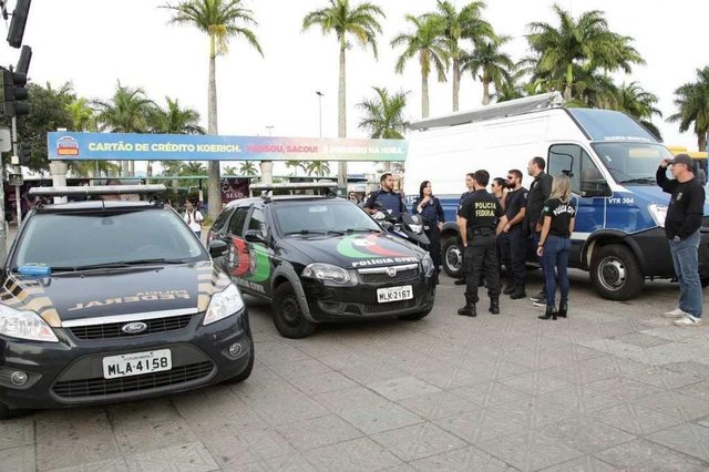 Operação da Prefeitura retoma o espaço público no Centro da Capital Operação da Prefeitura retoma o espaço público no Centro da Capital
