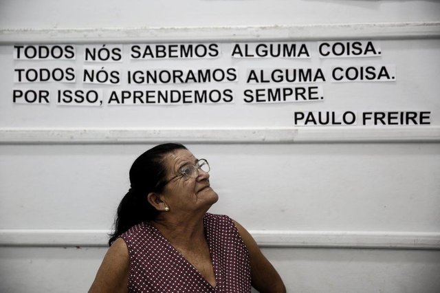 FLORIANÓPOLIS, SC, BRASIL - 18/05/2018A cearense Antonia Lima da Silva, 66, está sendo alfabetizada no EJA na Escola Donícia Maria da Costa, no bairro Saco GrandeIndexador: Diorgenes Pandini FLORIANÓPOLIS, SC, BRASIL - 18/05/2018A cearense Antonia Lima da Silva, 66, está sendo alfabetizada no EJA na Escola Donícia Maria da Costa, no bairro Saco GrandeIndexador: Diorgenes Pandini