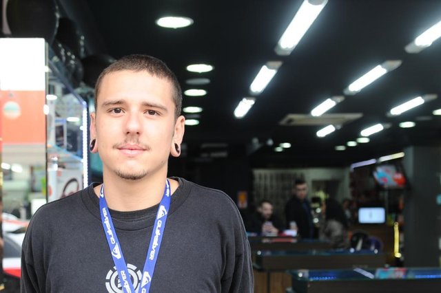 Começo da semana em Blumenau no oitavo dia de paralisação dos caminhoneiros. Guilherme Henrique, vendedor. Começo da semana em Blumenau no oitavo dia de paralisação dos caminhoneiros. Guilherme Henrique, vendedor.