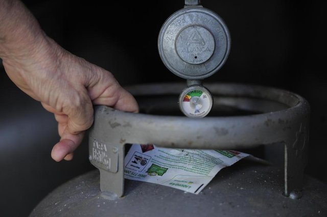 JOINVILLE,SC,BRASIL,28-05-2018.Greve dos caminhoneiros,falta de gás nas principais distribuidoras de gás de cozinha em Joinville.Gás esta no vermelho.(Foto:Salmo Duarte/A Notícia) JOINVILLE,SC,BRASIL,28-05-2018.Greve dos caminhoneiros,falta de gás nas principais distribuidoras de gás de cozinha em Joinville.Gás esta no vermelho.(Foto:Salmo Duarte/A Notícia)