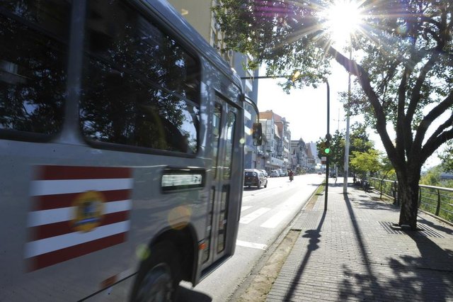 Suspensão de horários de ônibus em Blumenau por conta da greve dos caminhoneiros Suspensão de horários de ônibus em Blumenau por conta da greve dos caminhoneiros