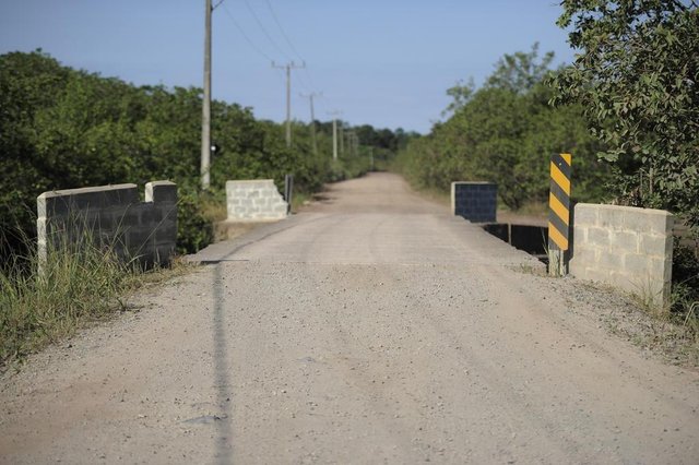 JOINVILLE,SC,BRASIL,23-05-2018.Regularização fundiária é a principal reivindicação da audiência pública realizada no Morro do Amaral . Moradores da região enfrentam dificuldades para regularizar seus terrenos.Ponte é a principal entrada para o Morro do Amaral.(Foto:Salmo Duarte/A Notícia) JOINVILLE,SC,BRASIL,23-05-2018.Regularização fundiária é a principal reivindicação da audiência pública realizada no Morro do Amaral . Moradores da região enfrentam dificuldades para regularizar seus terrenos.Ponte é a principal entrada para o Morro do Amaral.(Foto:Salmo Duarte/A Notícia)