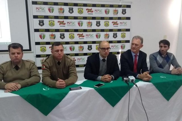 Operação do Gaeco resulta na prisão de 29 pessoas no Alto Vale do Itajaí Operação do Gaeco resulta na prisão de 29 pessoas no Alto Vale do Itajaí