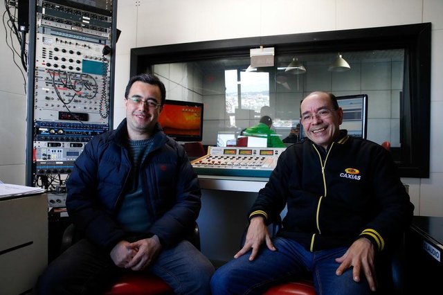  CAXIAS DO SUL , RS ,BRASIL 15/06/2018. ESPORTE: Perfil do técnico da Seleção Brasileira.RadioEsquerda - Alexandre Valim, diretor de programação dá rádio Caxias que trabalhou com o Tite na sua passagem pela rádio em 1998.
