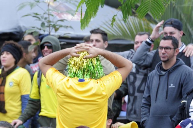 JOINVILLE,SC,BRASIL,17-06-2018.Copa do Mundo 2018.Torcedores assistem o jogo no mercado municipal.(Foto:Salmo Duarte/A Notícia)Indexador: Maykon Lammerhirt JOINVILLE,SC,BRASIL,17-06-2018.Copa do Mundo 2018.Torcedores assistem o jogo no mercado municipal.(Foto:Salmo Duarte/A Notícia)Indexador: Maykon Lammerhirt