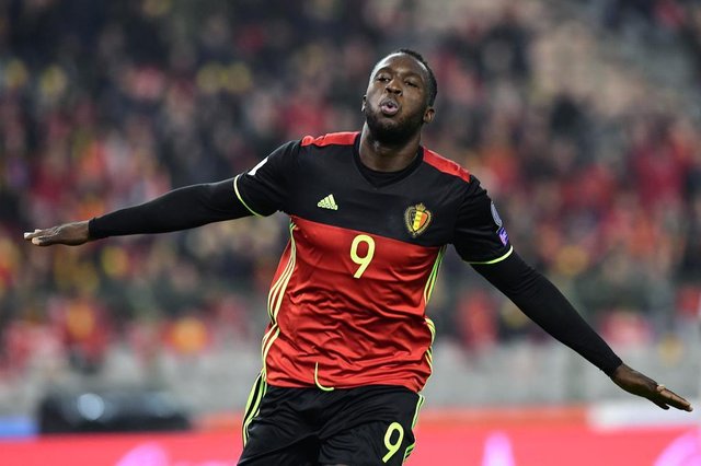 Belgiums Romelu Lukaku celebrates after scoring a goal during the World Cup 2018 football qualification match between Belgium and Estonia on November 13, 2016 at the King Baudouin Stadium in Brussels. / AFP PHOTO / EMMANUEL DUNAND Belgiums Romelu Lukaku celebrates after scoring a goal during the World Cup 2018 football qualification match between Belgium and Estonia on November 13, 2016 at the King Baudouin Stadium in Brussels. / AFP PHOTO / EMMANUEL DUNAND
