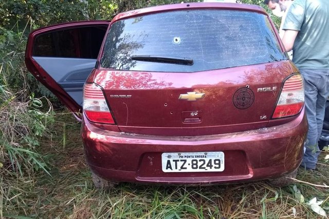 Assalto a banco em Ilhota com troca de tiros com a polícia Assalto a banco em Ilhota com troca de tiros com a polícia
