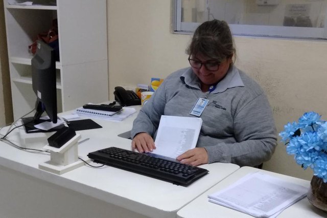 Laurinda Morastoni, auxiliar administrativo que ficou acompanhando o jogo através das reações dos colegas no refeitório do Hospital Laurinda Morastoni, auxiliar administrativo que ficou acompanhando o jogo através das reações dos colegas no refeitório do Hospital