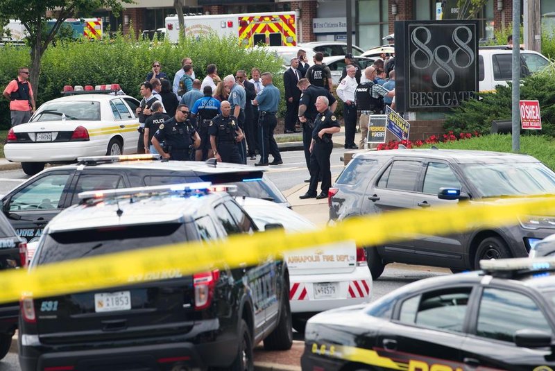 Several dead in newsroom shooting in Maryland capital Annapolis: reports Police respond to a shooting at the offices of the Capital Gazette, a daily newspaper, in Annapolis, Maryland, June 28, 2018. The local ABC7 news reported multiple fatalities quoting police in the historic city located an hour east of Washington. ATF Baltimore is responding to a shooting incident at the Capital Gazette in Annapolis, the Bureau of Alcohol, Firearms, and Tobacco said on Twitter. County Sheriff Ron Bateman told Fox News a suspect had been taken into custody. / AFP PHOTO / SAUL LOEBEditoria: CLJLocal: WashingtonIndexador: SAUL LOEBSecao: crimeFonte: AFPFotógrafo: STF