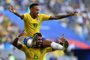  Brazils forward Neymar celebrates after scoring the opening goal during the Russia 2018 World Cup round of 16 football match between Brazil and Mexico at the Samara Arena in Samara on July 2, 2018. / AFP PHOTO / Fabrice COFFRINI / RESTRICTED TO EDITORIAL USE - NO MOBILE PUSH ALERTS/DOWNLOADSEditoria: SPOLocal: SamaraIndexador: FABRICE COFFRINISecao: soccerFonte: AFPFotógrafo: STF