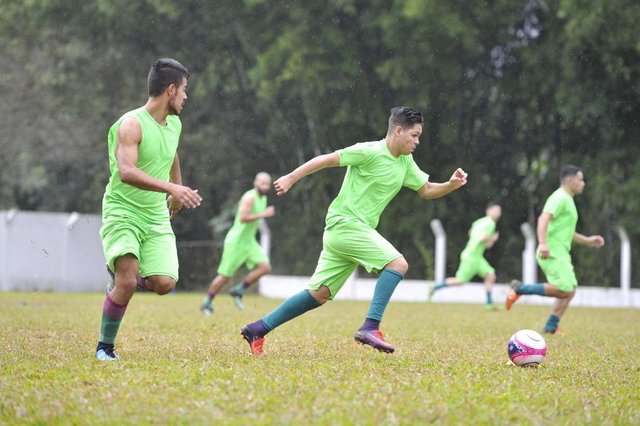 Blumenau - SC - Brasil - 12062018 - Treino do Blumenau Esporte Clube no bairro Progresso. Blumenau - SC - Brasil - 12062018 - Treino do Blumenau Esporte Clube no bairro Progresso.