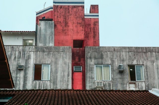 FLORIANÓPOLIS, SC, BRASIL, 06-07-2018 - Quatro membros de uma mesma família e mais um amigo foram mortos no Venice Beach Hotel, em Canasvieiras. Aparentemente o crime foi cometido por motivos de dívidas. A principal vítima é o empresário Paulo Gaspar Lemos. Seus 3 filhos também foram assassinados, além do sócio de um dos filhos. FLORIANÓPOLIS, SC, BRASIL, 06-07-2018 - Quatro membros de uma mesma família e mais um amigo foram mortos no Venice Beach Hotel, em Canasvieiras. Aparentemente o crime foi cometido por motivos de dívidas. A principal vítima é o empresário Paulo Gaspar Lemos. Seus 3 filhos também foram assassinados, além do sócio de um dos filhos.