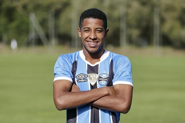 ELDORADO DO SUL, RS, 26-06-2017: Plantel da equipe das categorias de base do Grêmio para a disputa do Campeonato Brasileiro Sub-20. Na foto, Guilherme Guedes, lateral-esquerdo (FOTO FÉLIX ZUCCO/AGÊNCIA RBS, Editoria de Esportes).Indexador: Felix Zucco ELDORADO DO SUL, RS, 26-06-2017: Plantel da equipe das categorias de base do Grêmio para a disputa do Campeonato Brasileiro Sub-20. Na foto, Guilherme Guedes, lateral-esquerdo (FOTO FÉLIX ZUCCO/AGÊNCIA RBS, Editoria de Esportes).Indexador: Felix Zucco
