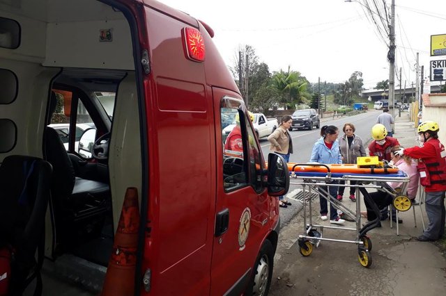 atendimento 1, um dia na rotina dos bombeiros, joinville atendimento 1, um dia na rotina dos bombeiros, joinville