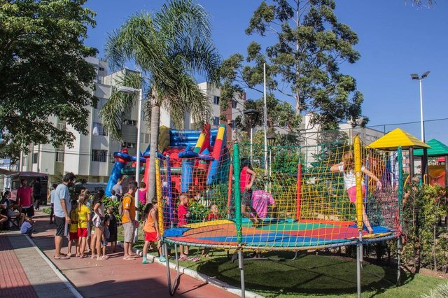Prefeitura de São José promove Bairro em Movimento pelos bairros da cidade. Na foto edição no bairro Floresta. Prefeitura de São José promove Bairro em Movimento pelos bairros da cidade. Na foto edição no bairro Floresta.