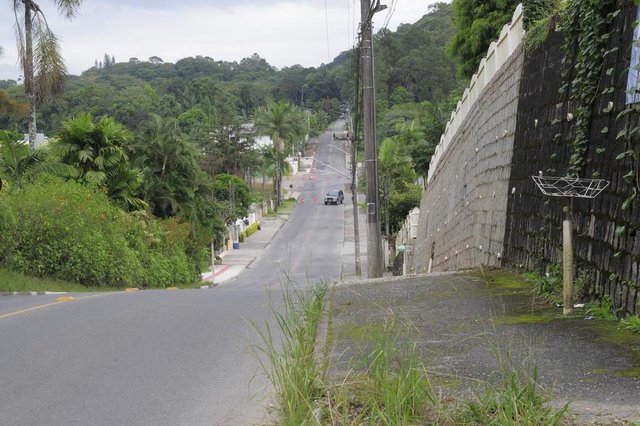 JOINVILLE,SC,BRASIL,14-05-2018.Começa obras na nova rotúla da rua Ottokar Doerffel com rua Marajó.(Foto:Salmo Duarte/A Notícia) JOINVILLE,SC,BRASIL,14-05-2018.Começa obras na nova rotúla da rua Ottokar Doerffel com rua Marajó.(Foto:Salmo Duarte/A Notícia)