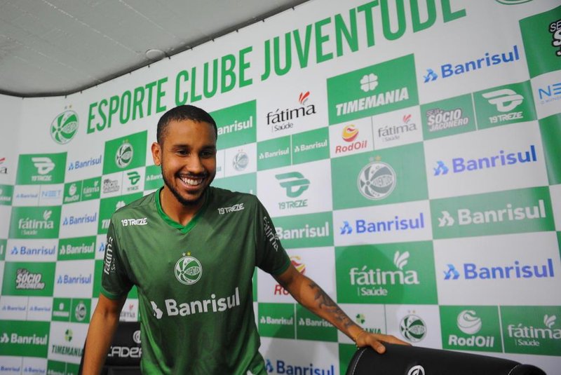 CAXIAS DO SUL, RS, BRASIL 19/07/2018Jair, volante do Juventude em entrevista no estádio Alfredo Jaconi. (Felipe Nyland/Agência RBS)