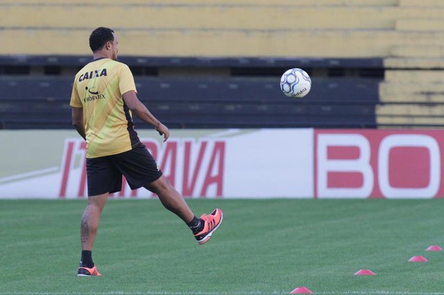Treino do Criciúma, técnicoIndexador: Guilherme Hahn/AGIF Treino do Criciúma, técnicoIndexador: Guilherme Hahn/AGIF