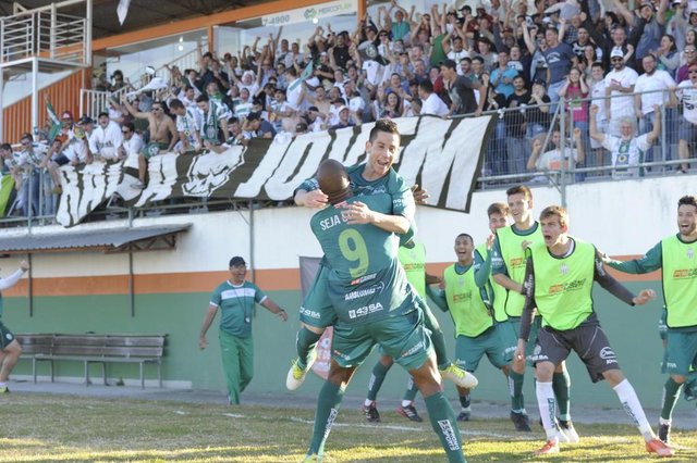 Camboriú x Metropolitano , semifinais, jogo de volta, Série B do Catarinense , Estádio Roberto Santos Garcia , Camboriú Camboriú x Metropolitano , semifinais, jogo de volta, Série B do Catarinense , Estádio Roberto Santos Garcia , Camboriú