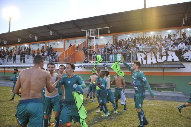 Camboriú x Metropolitano , semifinais, jogo de volta, Série B do Catarinense , Estádio Roberto Santos Garcia , Camboriú Camboriú x Metropolitano , semifinais, jogo de volta, Série B do Catarinense , Estádio Roberto Santos Garcia , Camboriú