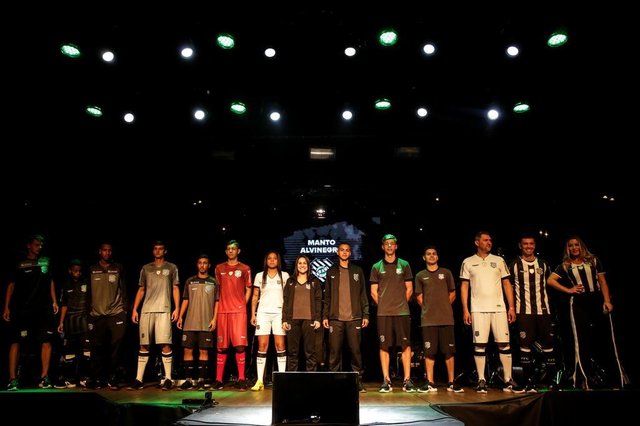 FLORIANÓPOLIS, SC, BRASIL - 26/08/2018Apresentação do novo uniforme do Figueirense Futebol Clube, agora patrocinado pela Topper FLORIANÓPOLIS, SC, BRASIL - 26/08/2018Apresentação do novo uniforme do Figueirense Futebol Clube, agora patrocinado pela Topper