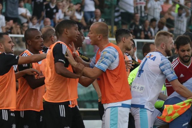 FOTO MARCO FAVERO, 11/03/2018, FLORIANÓPOLIS, BRASIL - Clássico entre Figueirense X Avaí no Orlando Scarpelli válido pelo campeonato catarinense 2018.Figueirense X Avaí FOTO MARCO FAVERO, 11/03/2018, FLORIANÓPOLIS, BRASIL - Clássico entre Figueirense X Avaí no Orlando Scarpelli válido pelo campeonato catarinense 2018.Figueirense X Avaí