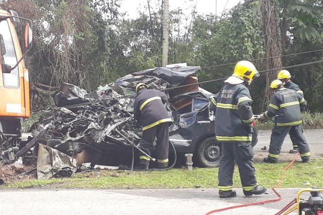 Acidente com morte na Rua Itajai em Blumenau Acidente com morte na Rua Itajai em Blumenau