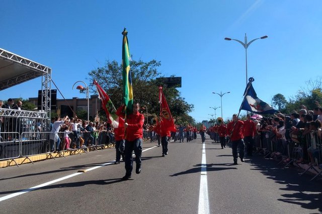 Desfile de 7 de setembro em Joinville Desfile de 7 de setembro em Joinville
