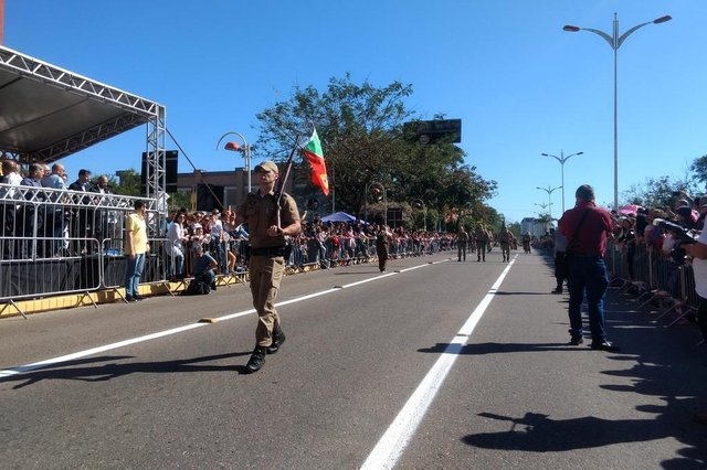 Desfile de 7 de setembro em Joinville Desfile de 7 de setembro em Joinville