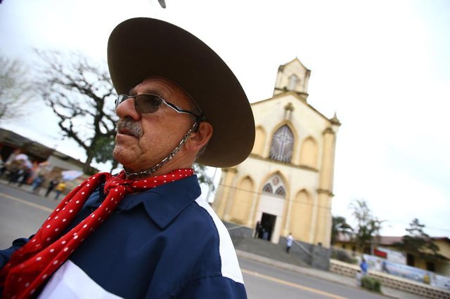 PORTO ALEGRE - BRASIL - Desfile tradicionalista no extremo sul em Porto Alegre.na foto: Elir Vidaletti PORTO ALEGRE - BRASIL - Desfile tradicionalista no extremo sul em Porto Alegre.na foto: Elir Vidaletti