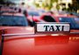 Mudança na cor dos táxis gera polêmica em Porto Alegre