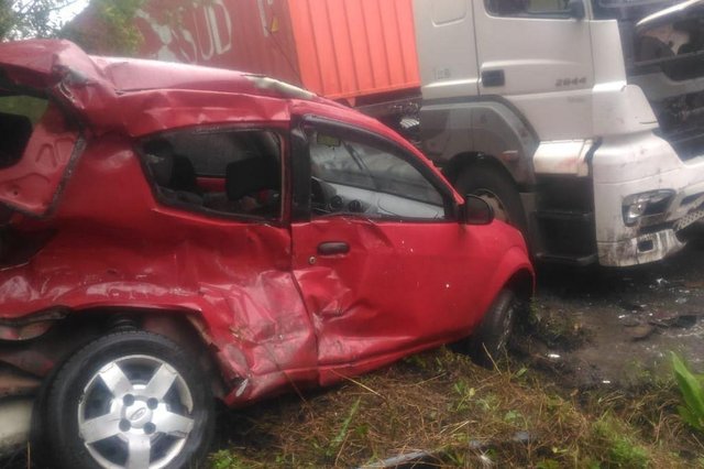 Duas mulheres morrem em acidente na Serra Dona Francisca Duas mulheres morrem em acidente na Serra Dona Francisca