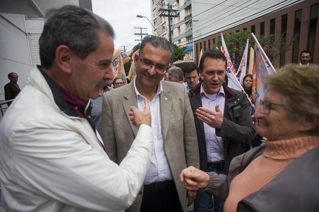 Jairo Jorge visita Caxias do Sul em campanha eleitoral para Governador do Estado Jairo Jorge visita Caxias do Sul em campanha eleitoral para Governador do Estado