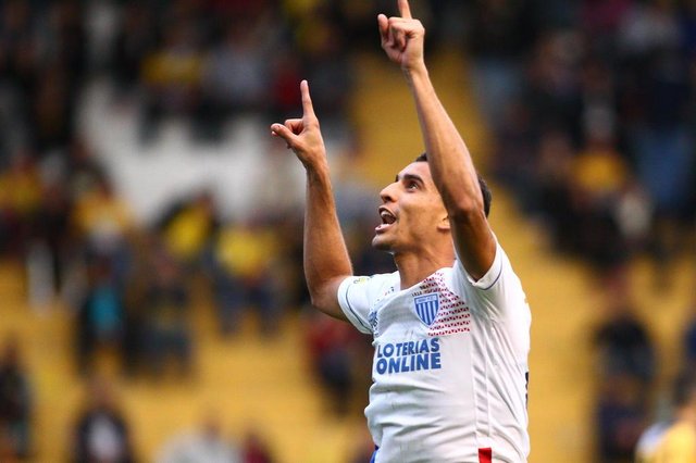 SC - Criciuma - 15/09/2018 - Brasileiro B 2018, Criciuma x Avai - Daniel Amorim comemora seu gol durante partida entre Criciuma e Avai pela 27ª rodada do Campeonato Brasileiro B 2018 no estadio Heriberto Hulse. Foto: Guilherme Hahn/Especial SC - Criciuma - 15/09/2018 - Brasileiro B 2018, Criciuma x Avai - Daniel Amorim comemora seu gol durante partida entre Criciuma e Avai pela 27ª rodada do Campeonato Brasileiro B 2018 no estadio Heriberto Hulse. Foto: Guilherme Hahn/Especial