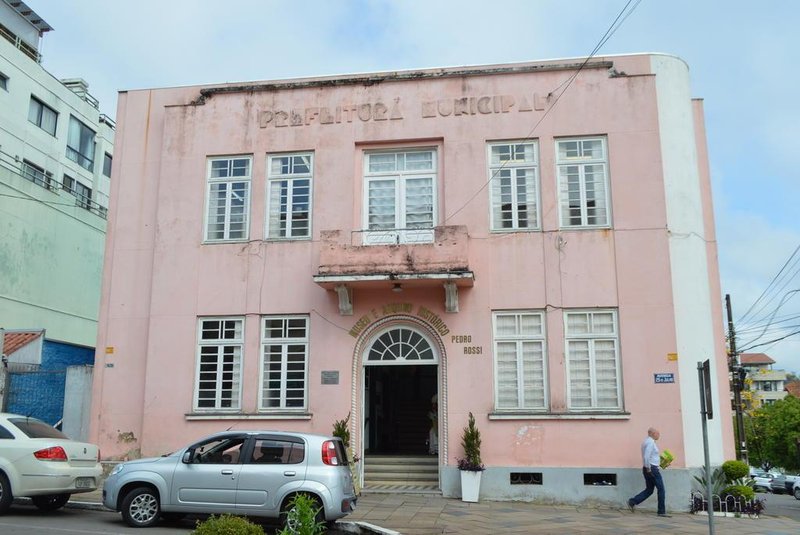 Museu e Arquivo Histórico Pedro Rossi de Flores da Cunha.