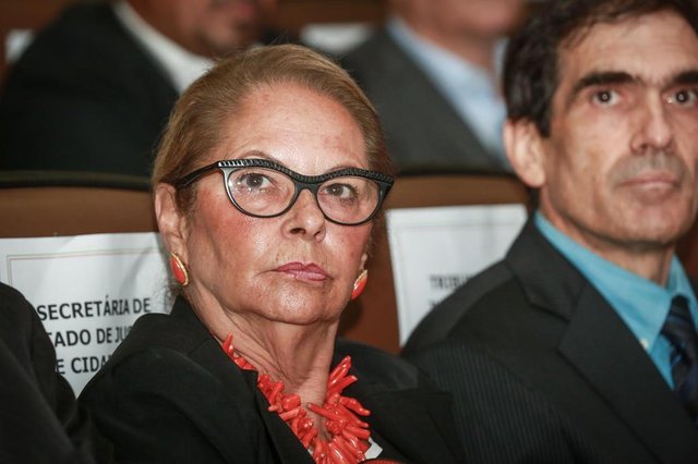 FLORIANOPOLIS, SC, BRASIL, 26/01/2018 - Ministro da Justica Torquato Jardim vem a Florianopolis para assinar projeto Mulheres LivresFoto:Ada de Luca, Secretária de Justiça e Cidadania de SCLocal: FlorianópolisIndexador: Betina HumeresFonte: Diário Catarinense FLORIANOPOLIS, SC, BRASIL, 26/01/2018 - Ministro da Justica Torquato Jardim vem a Florianopolis para assinar projeto Mulheres LivresFoto:Ada de Luca, Secretária de Justiça e Cidadania de SCLocal: FlorianópolisIndexador: Betina HumeresFonte: Diário Catarinense