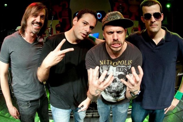 Comunidade Nin-Jitsu faz show em Blumenau. Foto @comunidadeninjitsu Comunidade Nin-Jitsu faz show em Blumenau. Foto @comunidadeninjitsu