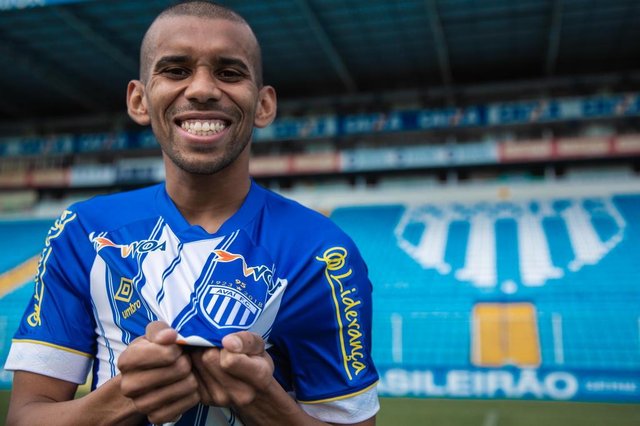 FLORIANÓPOLIS, SC, BRASIL - 10/10/2018Judson Tavares, ou simplesmente Judson, é um futebolista brasileiro que atua como volante. Atualmente joga pelo Avaí FLORIANÓPOLIS, SC, BRASIL - 10/10/2018Judson Tavares, ou simplesmente Judson, é um futebolista brasileiro que atua como volante. Atualmente joga pelo Avaí